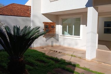 Sobrado &agrave; venda - 180m&sup2; - Jardim Naipi