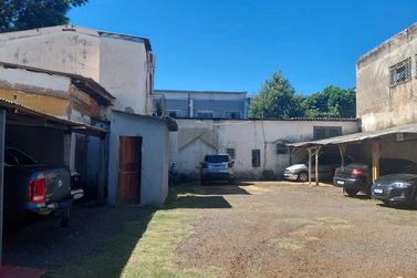 Terreno &agrave; venda - 1000m&sup2; - Centro