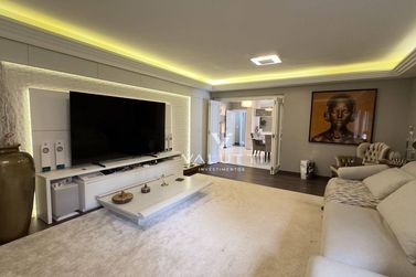 Sobrado &agrave; venda - 474m&sup2; - Condom&iacute;nio Vila Residencial B