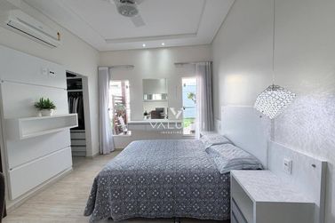 Casa &agrave; venda - 236m&sup2; - Condom&iacute;nio Arco de Paris
