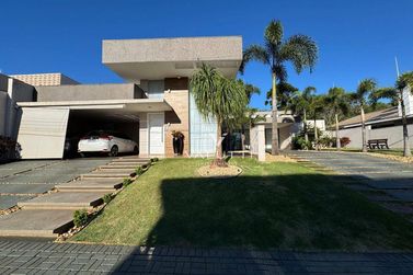 Casa &agrave; venda - 352m&sup2; - Condom&iacute;nio Residencial Dom Laurindo
