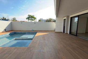 Sobrado &agrave; venda - 417m&sup2; - Condom&iacute;nio &Aacute;guas Claras
