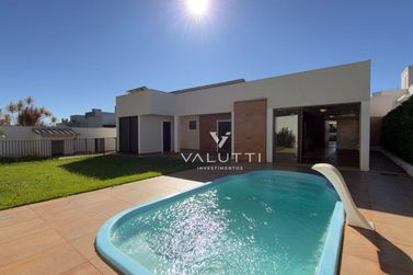 Casa &agrave; venda - 373m&sup2; - Condom&iacute;nio Solar das Palmeiras