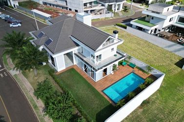 Sobrado &agrave; venda - 544m&sup2; - Condom&iacute;nio Residencial Esmeralda