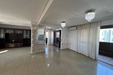 Apartamento &agrave; venda - 211m&sup2; - Vila Maracan&atilde;