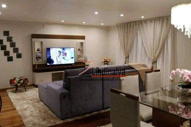 Casa &agrave; venda - 210m&sup2; - Vila Residencial A