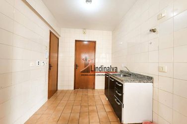 Apartamento &agrave; venda - 92m&sup2; - Centro