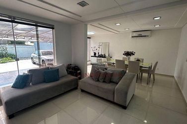 Sobrado &agrave; venda - 150m&sup2; - Jardim Tarob&aacute;