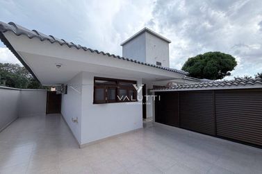 Casa &agrave; venda - 388m&sup2; - Condom&iacute;nio Vila Residencial B