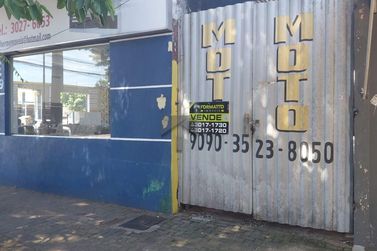 Terreno &agrave; venda - 1000m&sup2; - Centro