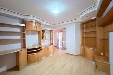 Sobrado &agrave; venda - 450m&sup2; - Jardim Polo Centro