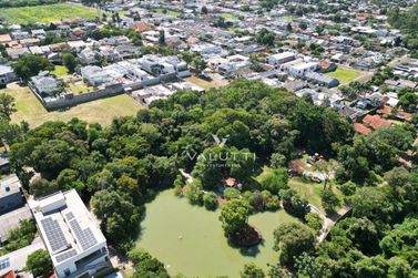 Terreno &agrave; venda - 810m&sup2; - Condominio Residencial Lago dos Cisnes