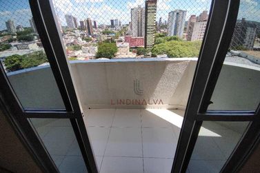 Apartamento &agrave; venda - 133m&sup2; - Centro