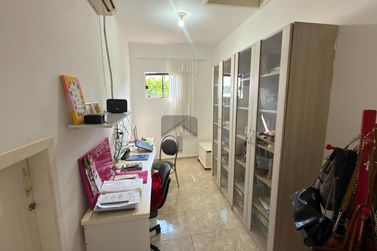 Sobrado &agrave; venda - 375m&sup2; - Porto Meira