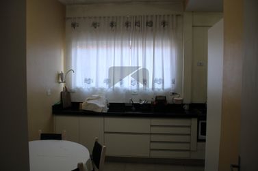 Casa &agrave; venda - 180m&sup2; - Bourbon
