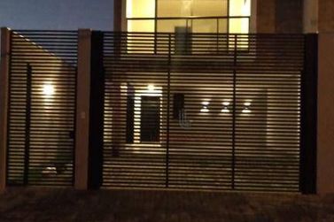 Sobrado &agrave; venda - 300m&sup2; - Jardim Petr&oacute;polis