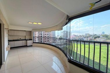 Apartamento &agrave; venda - 220m&sup2; - Edif&iacute;cio Sultan