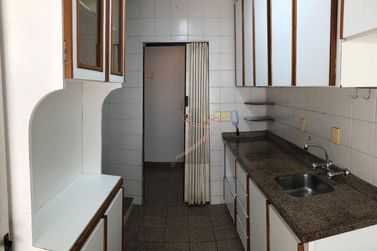Apartamento &agrave; venda - 86m&sup2; - Centro