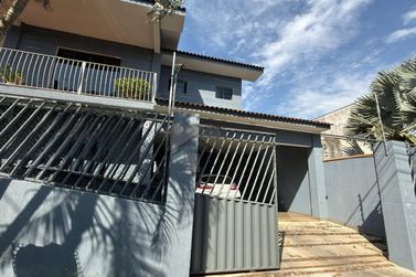 Sobrado &agrave; venda - 375m&sup2; - Porto Meira