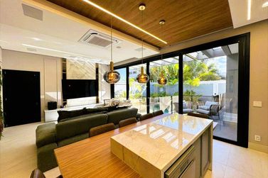 Casa &agrave; venda - 280m&sup2; - Royal Boulevard Yacht Residence e Resort