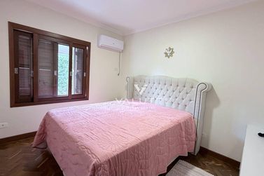 Casa &agrave; venda - 388m&sup2; - Condom&iacute;nio Vila Residencial B