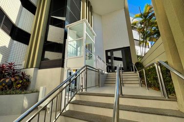 Apartamento &agrave; venda - 340m&sup2; - Centro