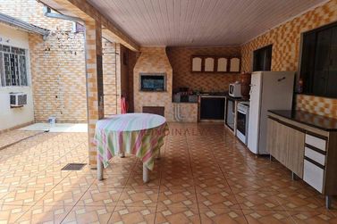 Casa &agrave; venda - 180m&sup2; - Jardim Ip&ecirc;