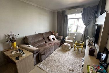 Apartamento &agrave; venda - 87m&sup2; - Centro