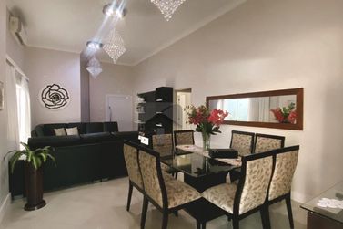 Casa &agrave; venda - 440m&sup2; - Vila Shalon