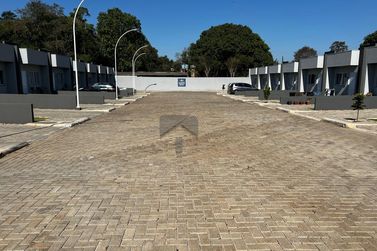 Casa &agrave; venda - 45m&sup2; - Carim&atilde;