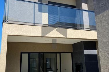 Sobrado &agrave; venda - 215m&sup2; - Yolanda