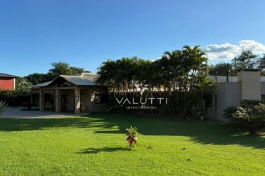 Casa &agrave; venda - 579m&sup2; - Condom&iacute;nio Chacara Natureza