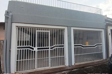 Sobrado &agrave; venda - 150m&sup2; - Centro