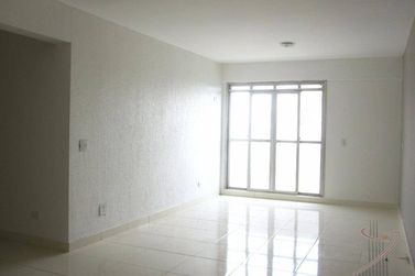 Apartamento &agrave; venda - 133m&sup2; - Centro