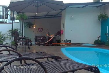 Casa &agrave; venda - 210m&sup2; - Vila Residencial A