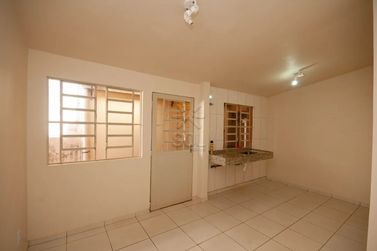 Casa &agrave; venda - 100m&sup2; - Yolanda