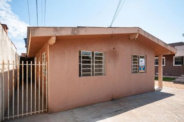 Casa &agrave; venda - 100m&sup2; - Yolanda