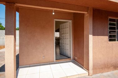 Casa &agrave; venda - 100m&sup2; - Yolanda