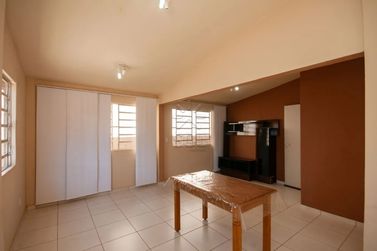 Casa &agrave; venda - 100m&sup2; - Yolanda