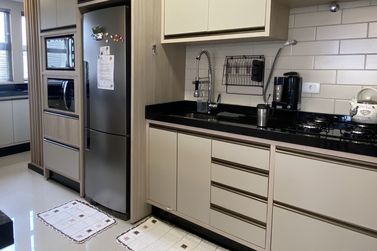 Apartamento &agrave; venda - 92m&sup2; - Centro