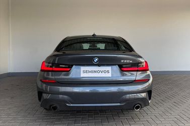 BMW 330e