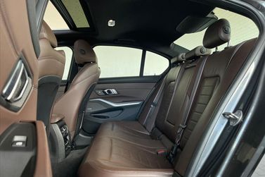 BMW 330e