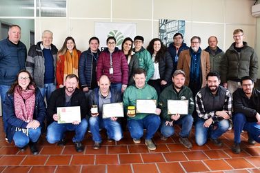 Agroind&uacute;strias de Nova Petr&oacute;polis e Picada Caf&eacute; s&atilde;o certificadas com o Selo Arte