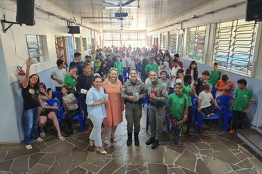 Brigada Militar leva orienta&ccedil;&atilde;o sobre viol&ecirc;ncia dom&eacute;stica a alunos em Canela