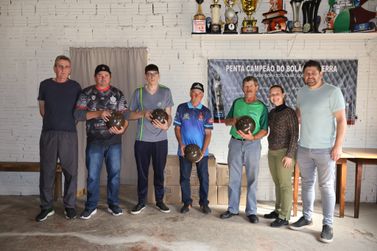 25&ordm; Campeonato da Amizade de Bol&atilde;o de Terra tem in&iacute;cio em Nova Petr&oacute;polis
