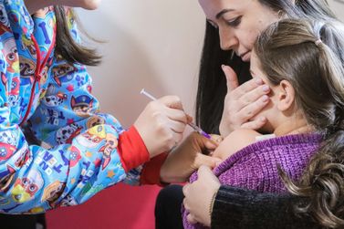 Busca ativa: Prefeitura de Canela leva vacina&ccedil;&atilde;o contra a gripe at&eacute; escolas infantis