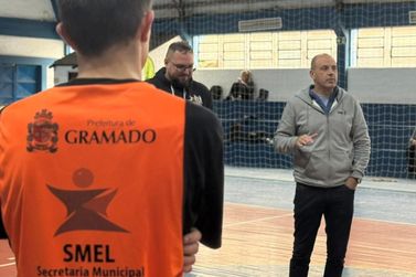 T&eacute;cnico do Caxias Basquete visita projetos esportivos em Gramado e valoriza modalidade