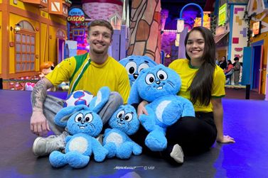 Vila da M&ocirc;nica Gramado entra no clima da Copa 2026 com encontros para troca de figurinhas