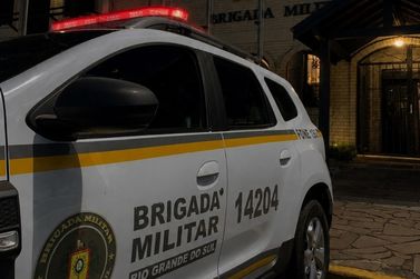 Policiais militares de Gramado prestam socorro a um beb&ecirc; engasgado com leite materno