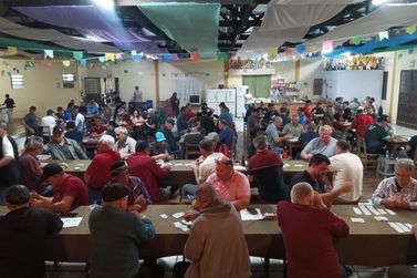 Campeonato Municipal de Canastra entra na fase decisiva em Gramado